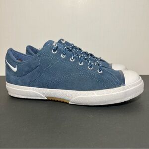 Womens Y2K Vintage NIKE Court Biscuit Suede Navy Blue Cap Toe Sneakers / Size 8